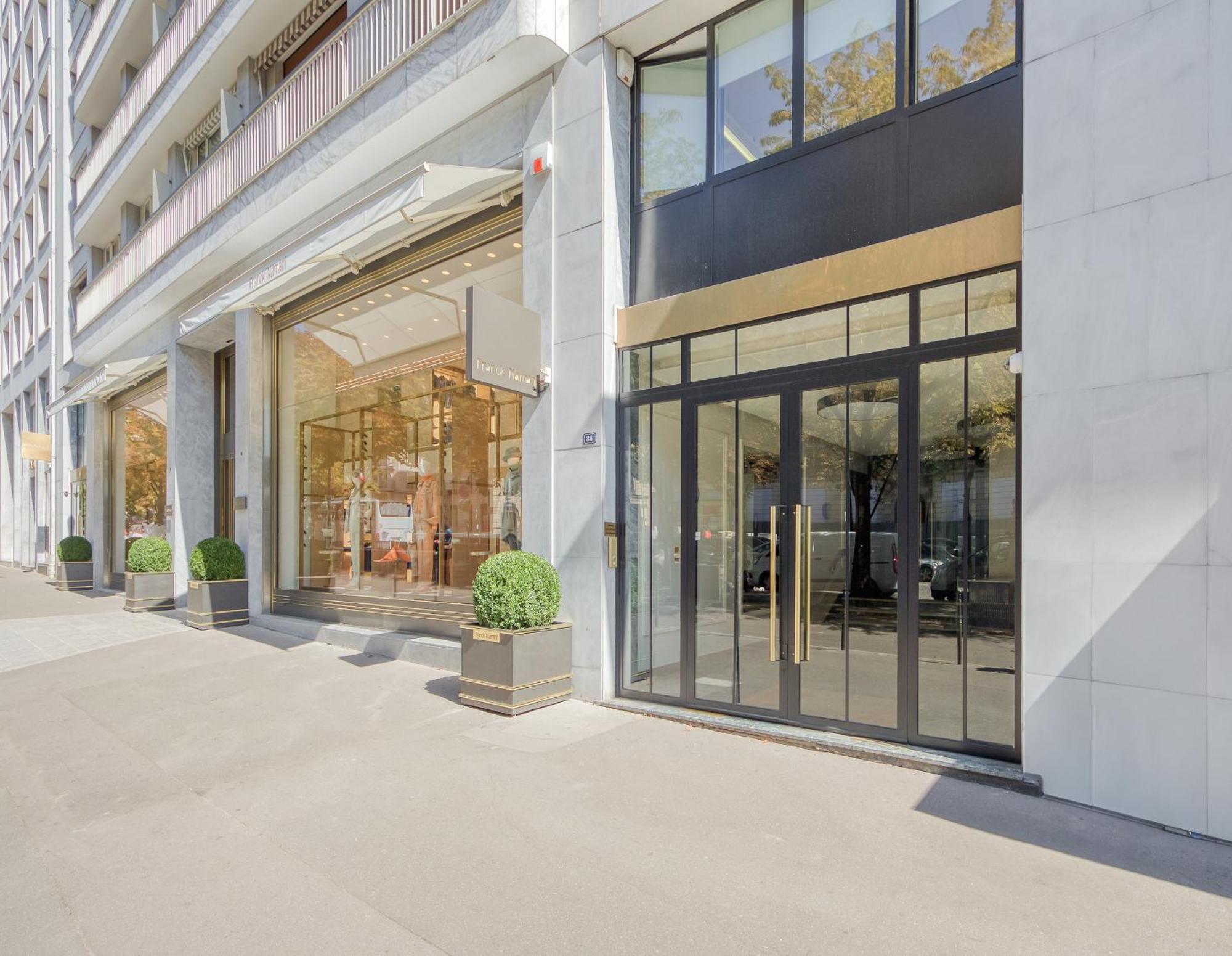 Champs Elysees 1br Prime Location Renovated Apartment Paris